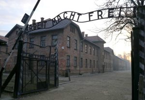 Niemiecki obóz Auschwitz – miejsce męczeństwa ponad miliona ludzi